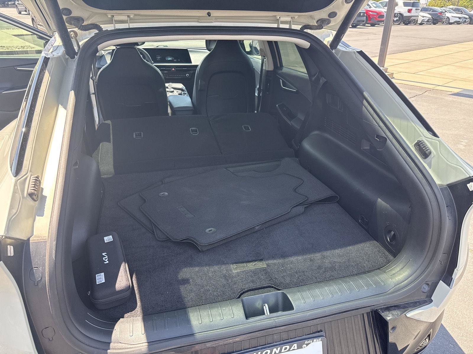 Used 2023 Kia EV6 Wind w/ Wind Technology Package AWD/4WD image 7