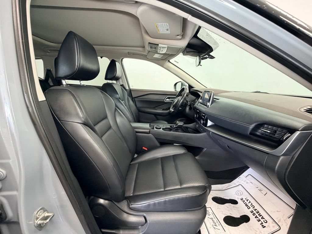 Used 2021 Nissan Rogue SV AWD/4WD image 8
