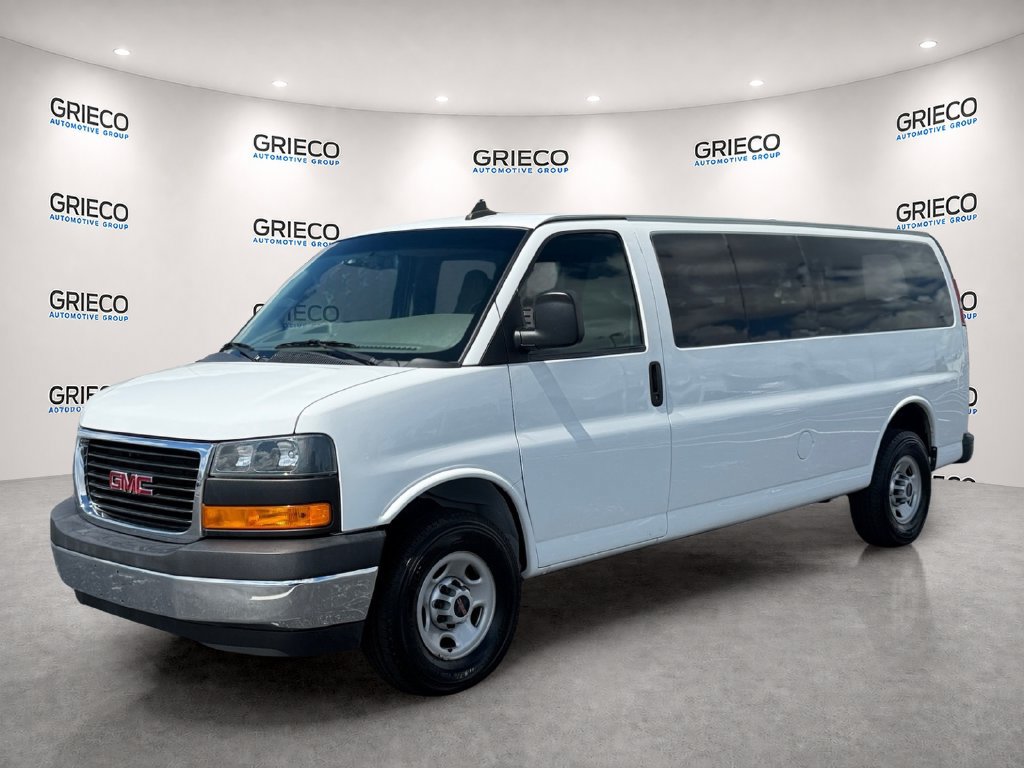 Used 2023 GMC Savana 3500 LS w/ Chrome Appearance Package RWD image 3