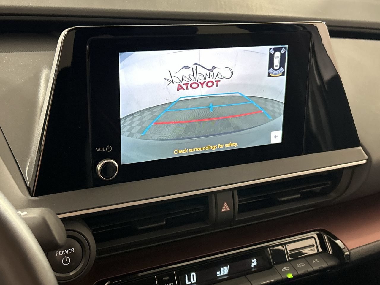 Used 2025 Toyota Prius Plug-In Hybrid FWD image 18