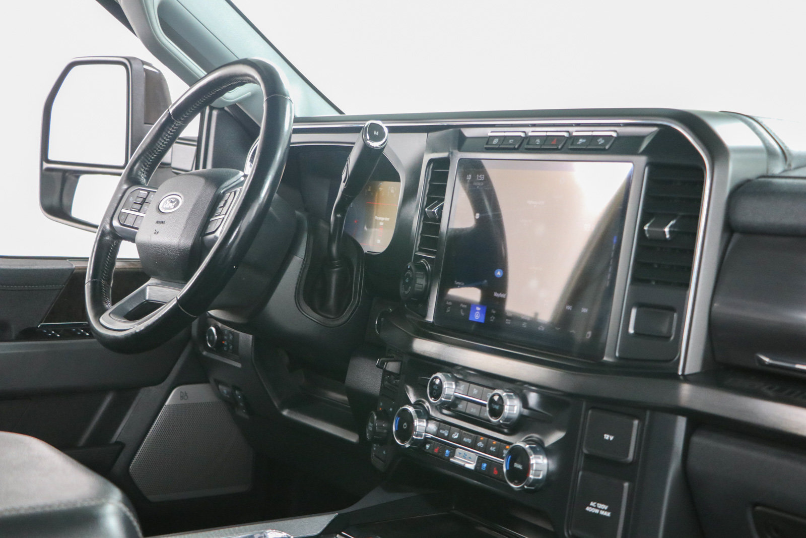 Used 2024 Ford F250 Lariat w/ Lariat Ultimate Package AWD/4WD image 28