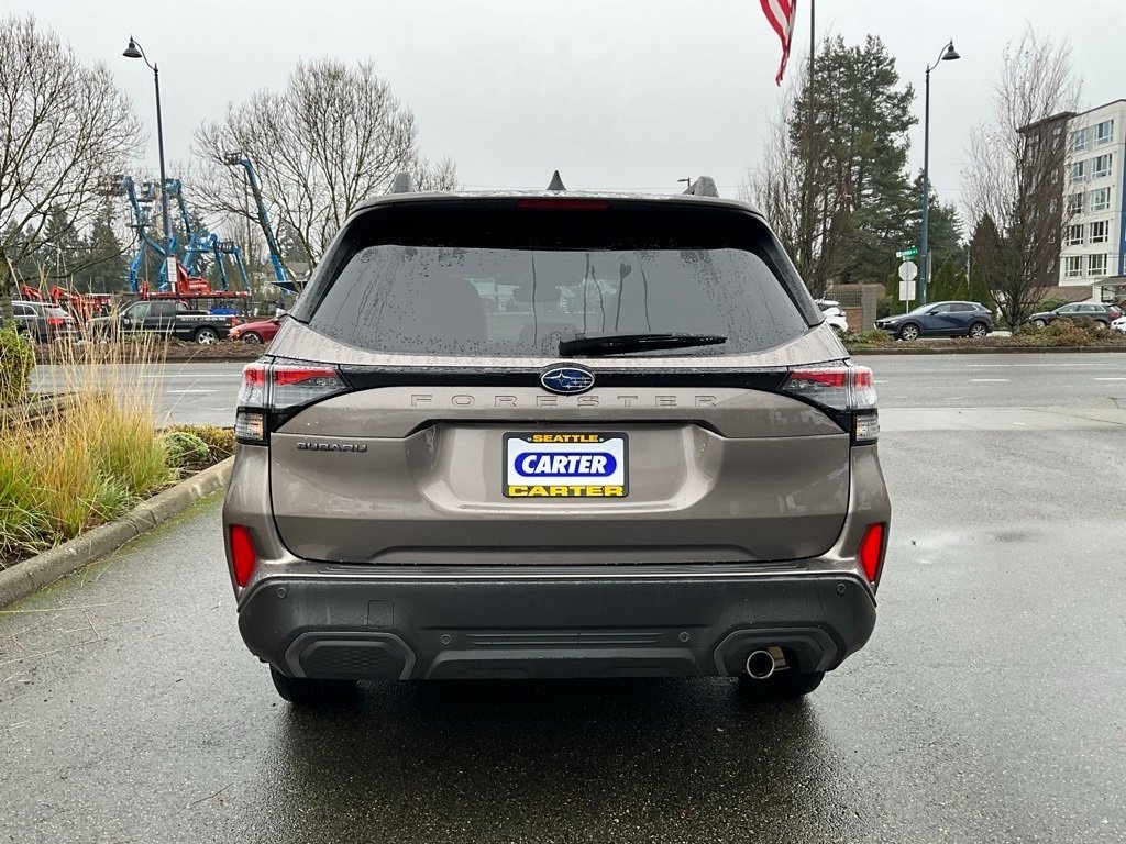 Certified 2025 Subaru Forester Limited image 7