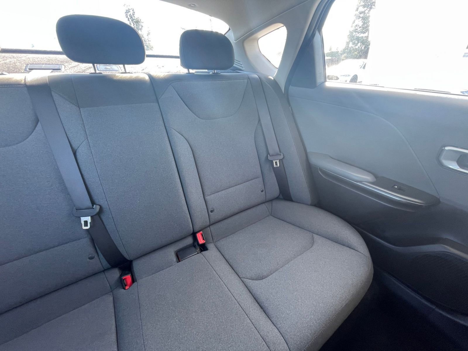 Used 2025 Kia K4 LXS image 32