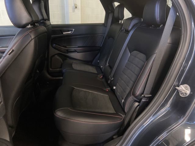 Used 2022 Ford Edge ST-Line w/ Class II Trailer Tow Package image 28