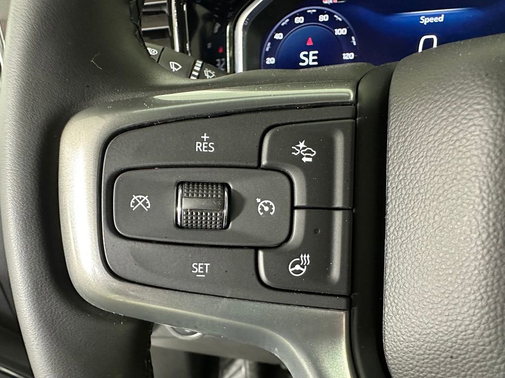 Used 2025 Chevrolet Silverado 1500 LT AWD/4WD image 13