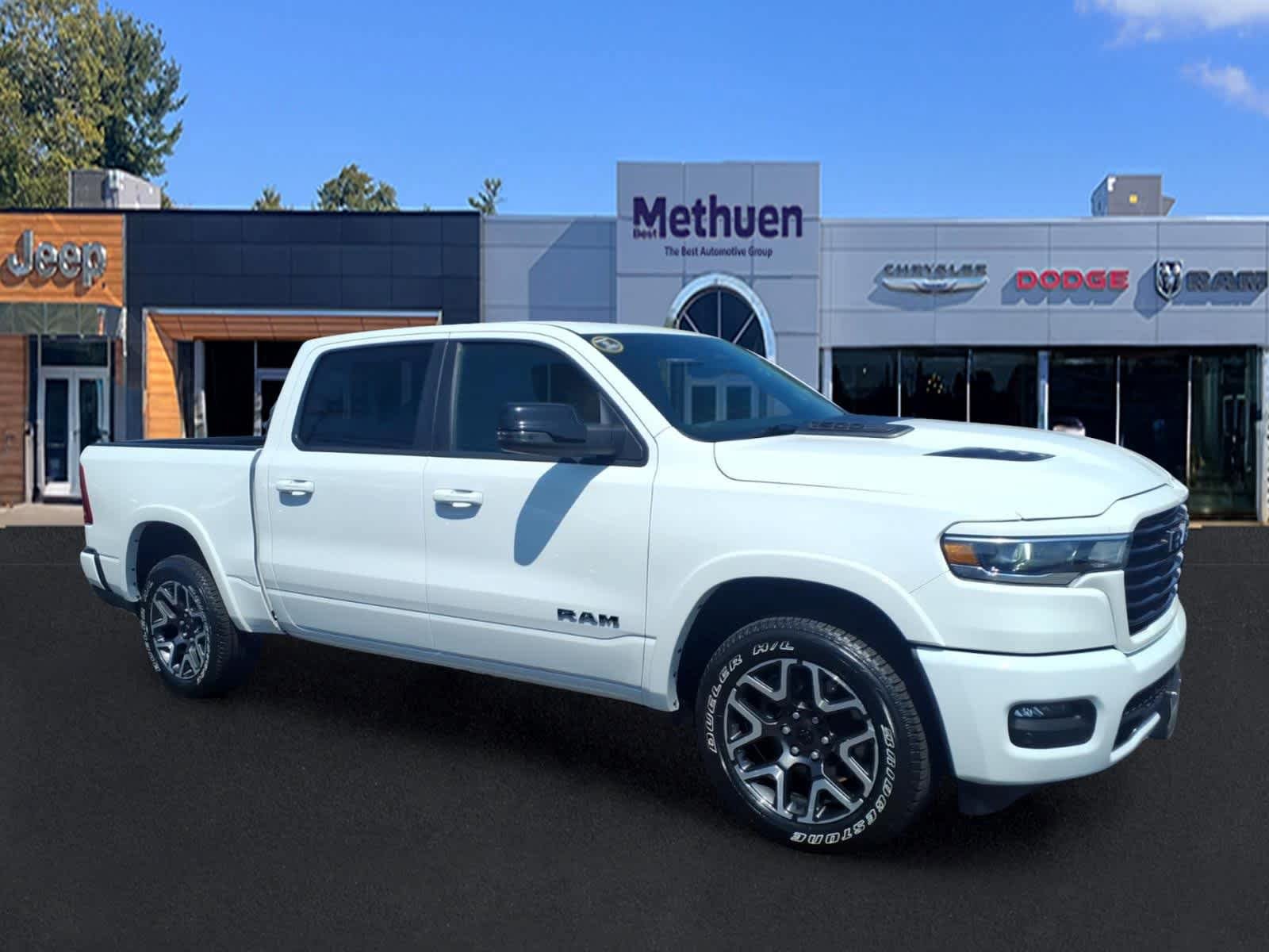 Used 2025 RAM 1500 Laramie w/ Sport Appearance Package AWD/4WD image 3