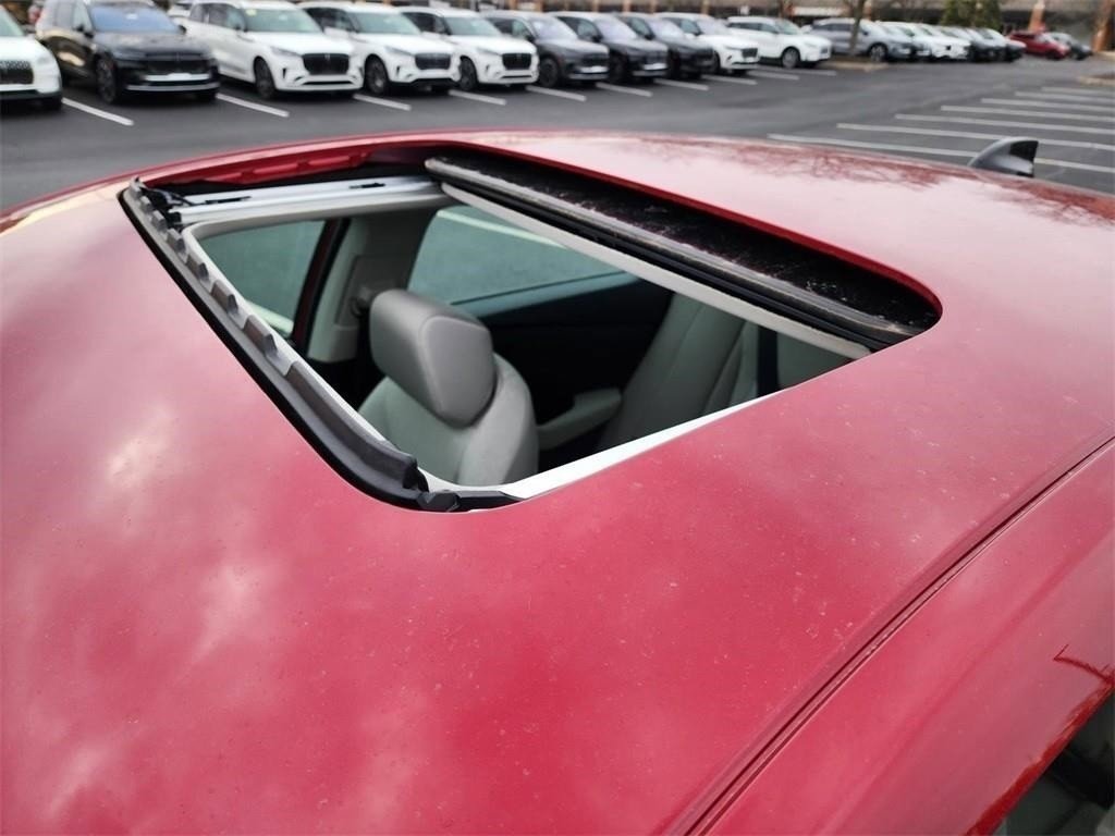 New 2025 Honda Accord SE image 2