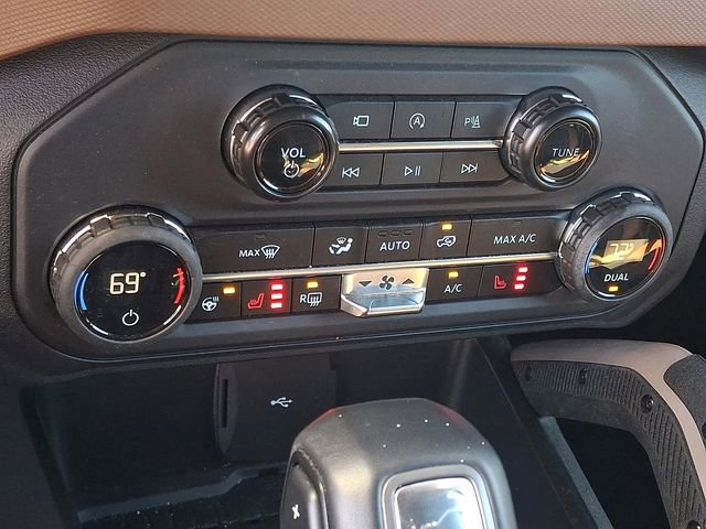 Used 2024 Ford Bronco Outer Banks image 15