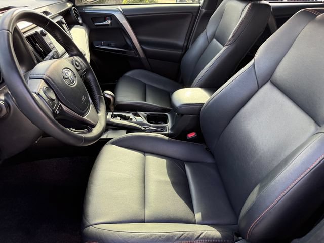 Used 2018 Toyota RAV4 SE w/ Power Extra Value Package FWD image 8