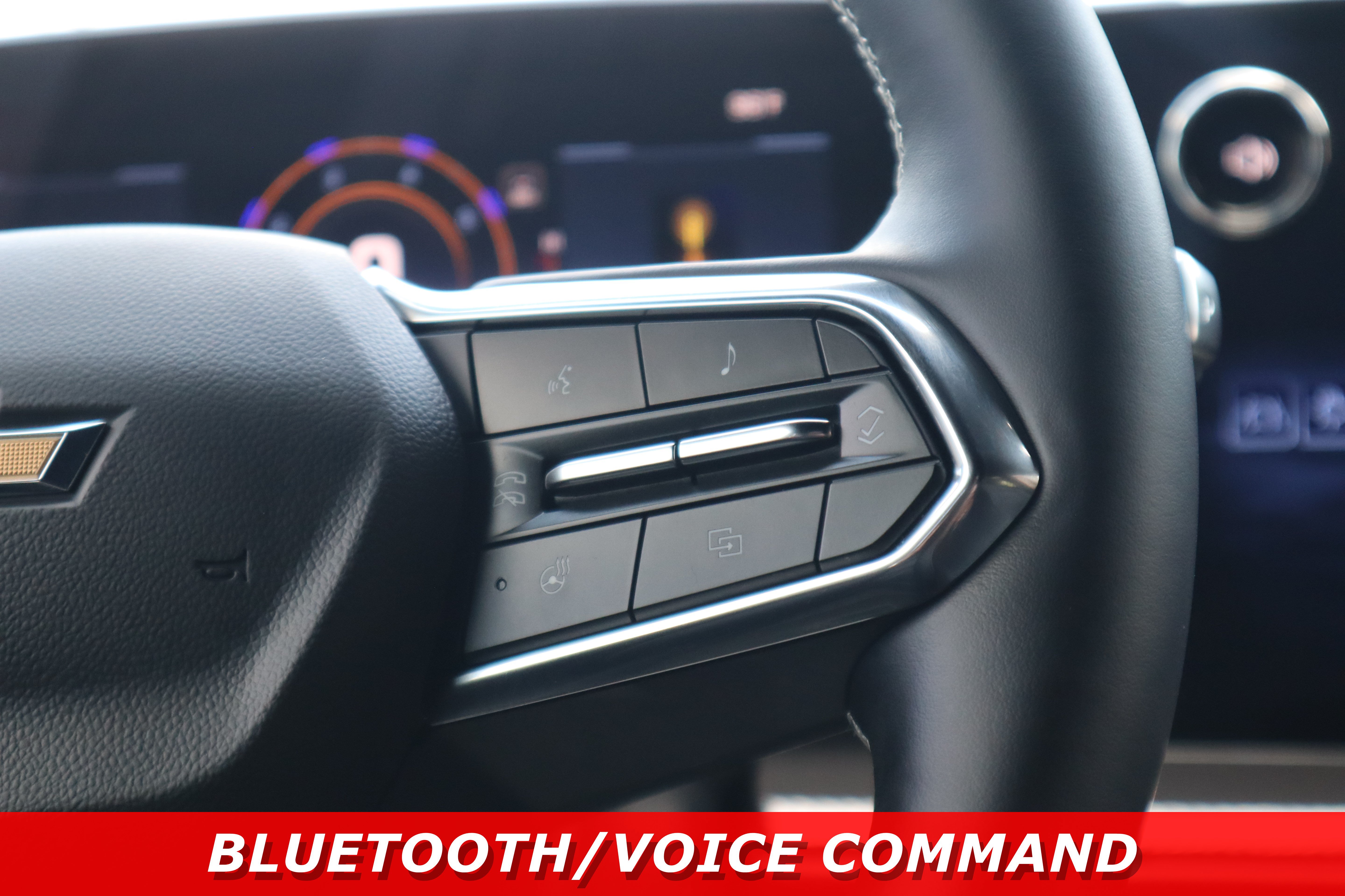 Used 2025 Chevrolet Traverse High Country FWD image 16