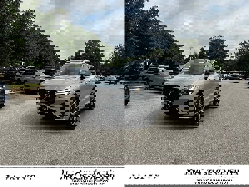 New 2025 Volvo XC60 B5 Ultra w/ Climate Package