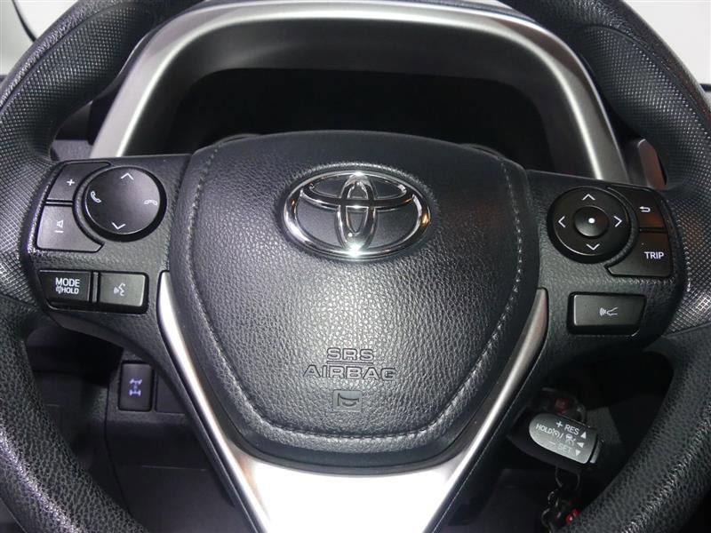 Used 2018 Toyota RAV4 LE w/ All Weather Liner Package image 29