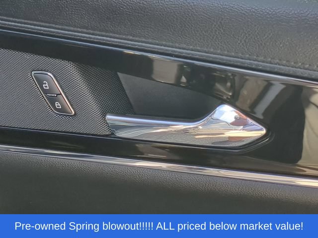 Used 2022 Lincoln Nautilus Reserve w/ Equipment Group 201A FWD image 47