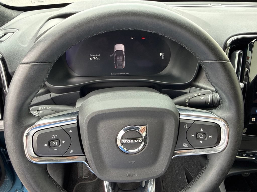 Used 2023 Volvo C40 P8 Recharge Plus AWD/4WD image 32