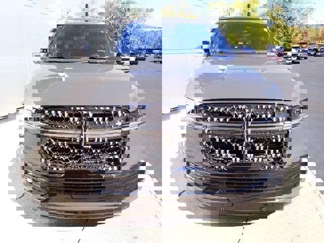 New 2025 Lincoln Navigator L Black Label image 9