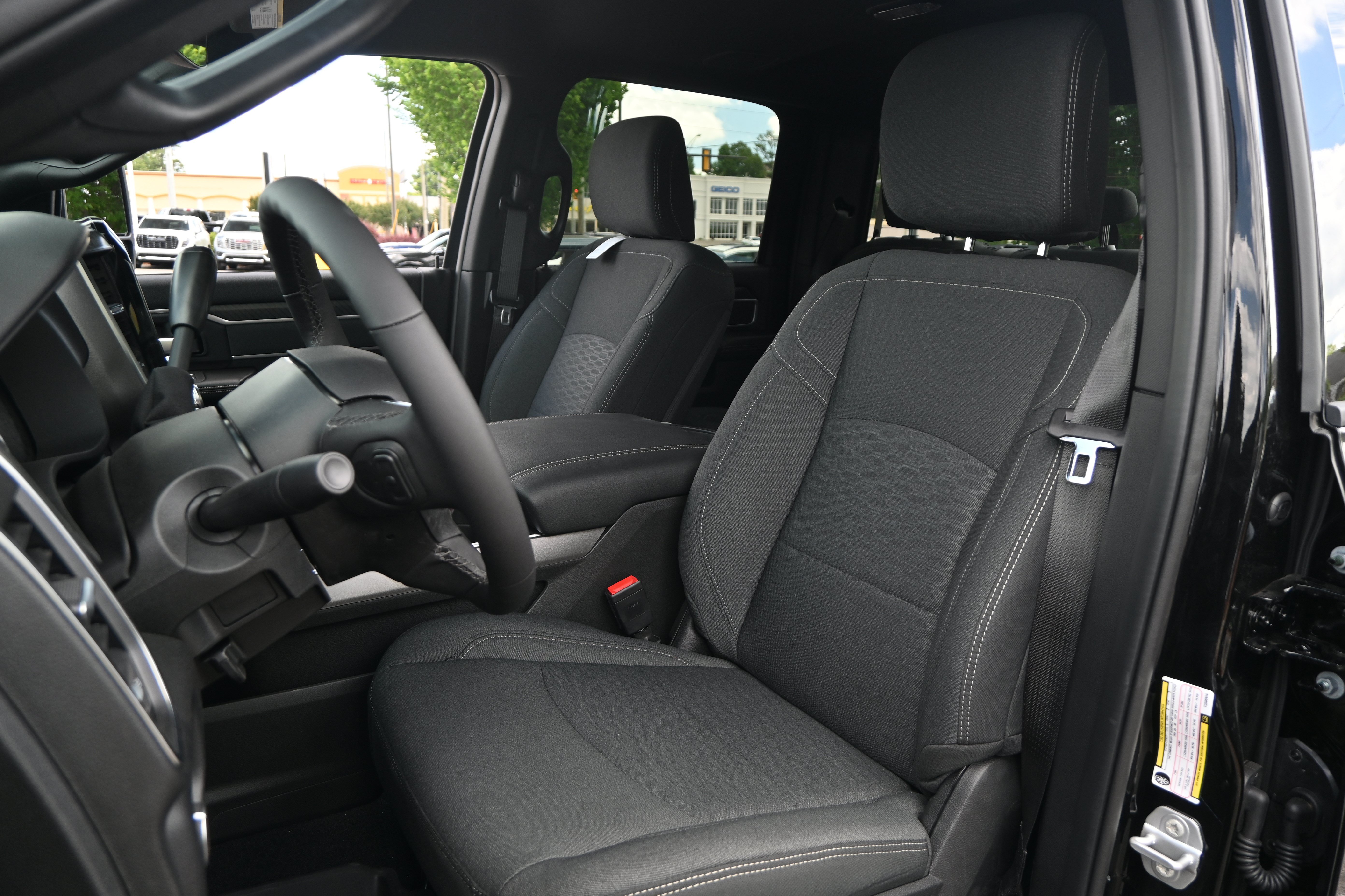 New 2026 RAM 2500 Big Horn AWD/4WD image 13