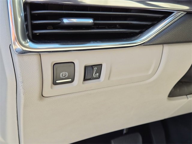 Certified 2023 Cadillac XT4 Luxury image 23