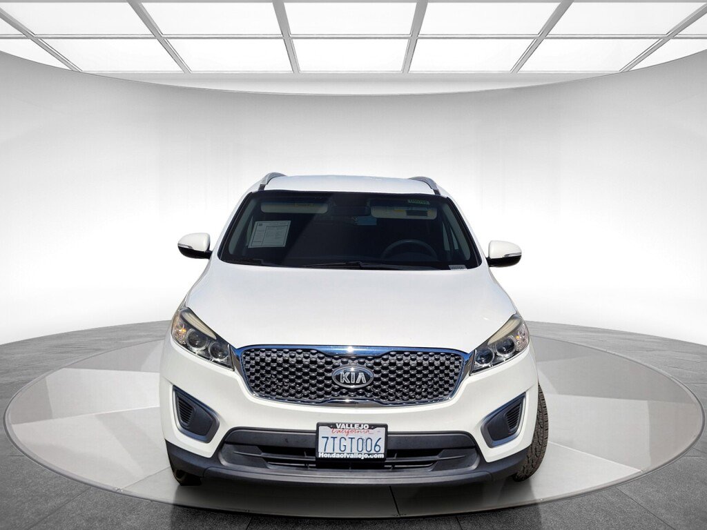 Used 2016 Kia Sorento LX image 8