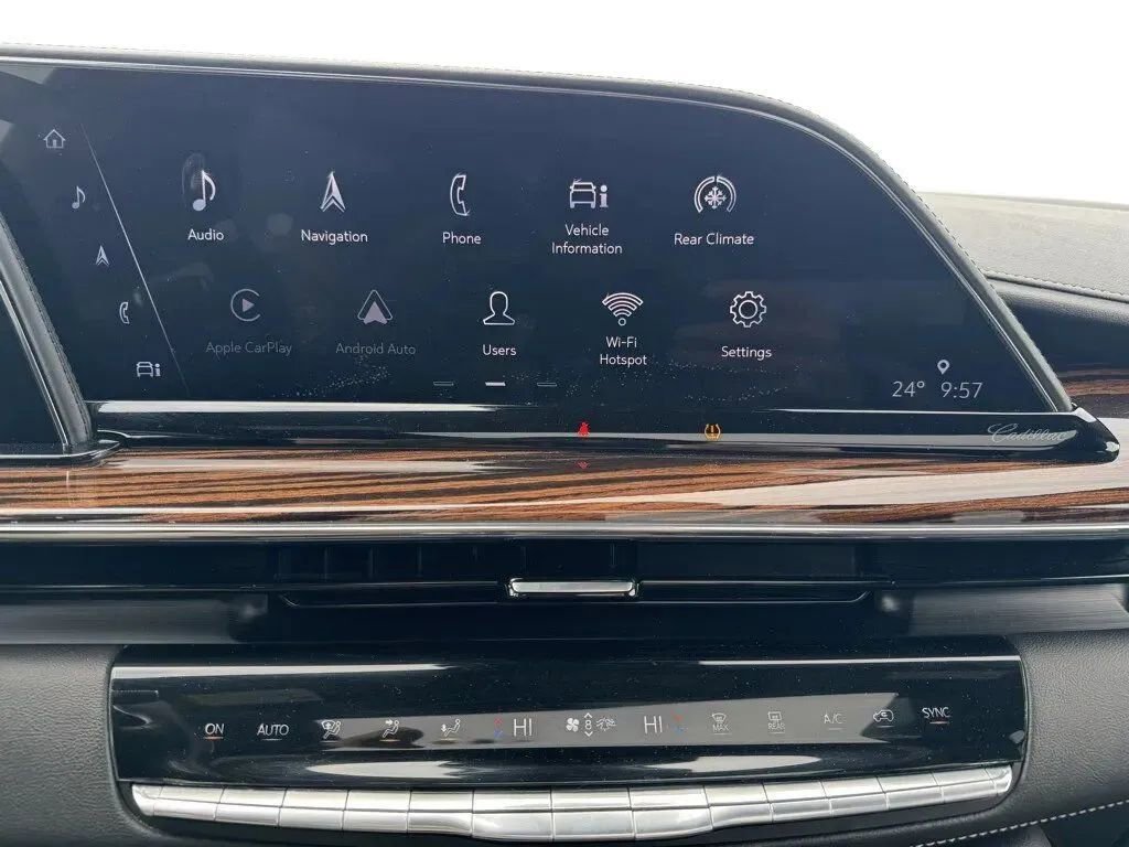 Used 2021 Cadillac Escalade Premium Luxury w/ Driver Assist Tech Package image 31