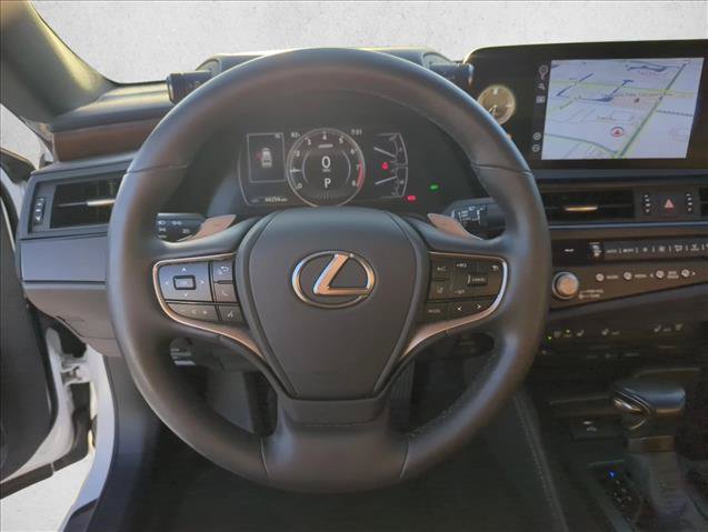 Used 2022 Lexus ES 350 w/ Premium Package FWD image 10