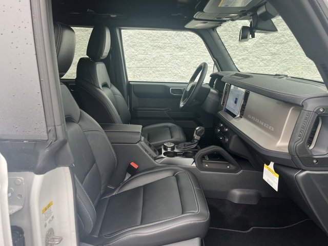 New 2025 Ford Bronco Outer Banks w/ Sasquatch Package image 7