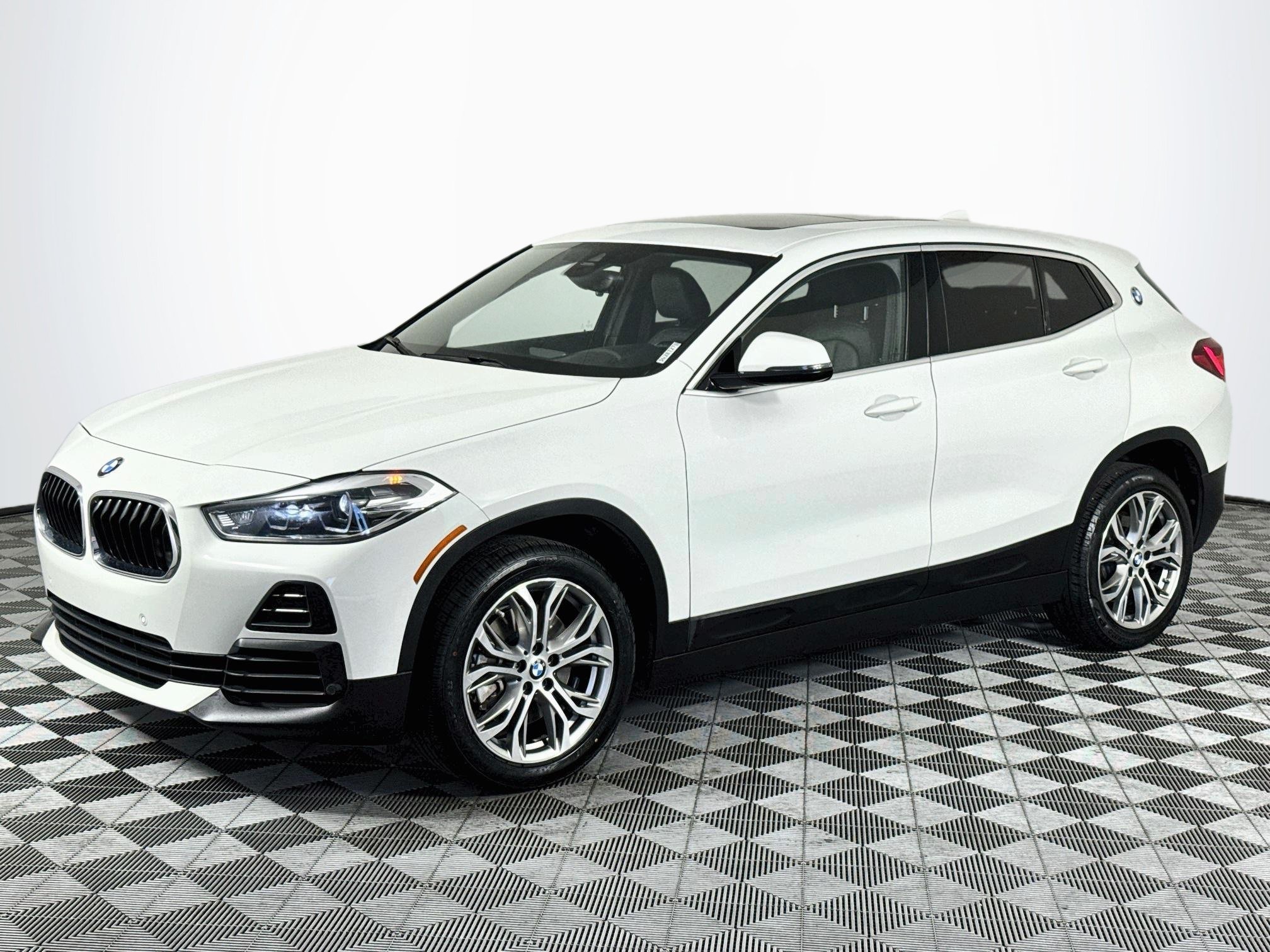 Used 2022 BMW X2 sDrive28i w/ Convenience Package FWD image 4
