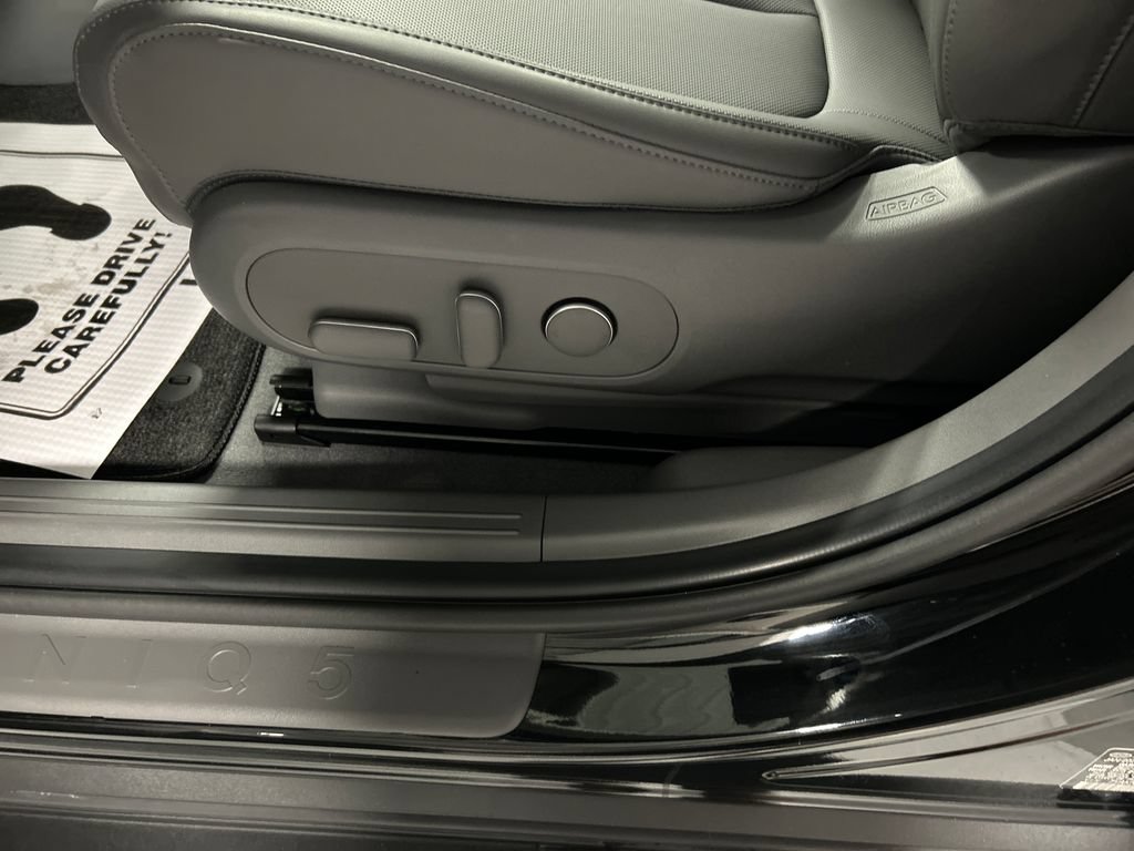 New 2026 Hyundai Ioniq 5 SEL AWD/4WD image 11