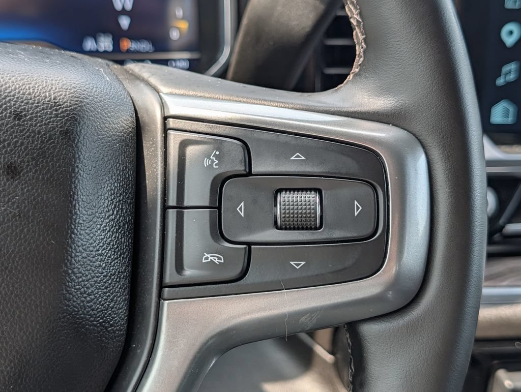 Used 2025 Chevrolet Silverado 2500 LTZ w/ LTZ Convenience Package AWD/4WD image 24