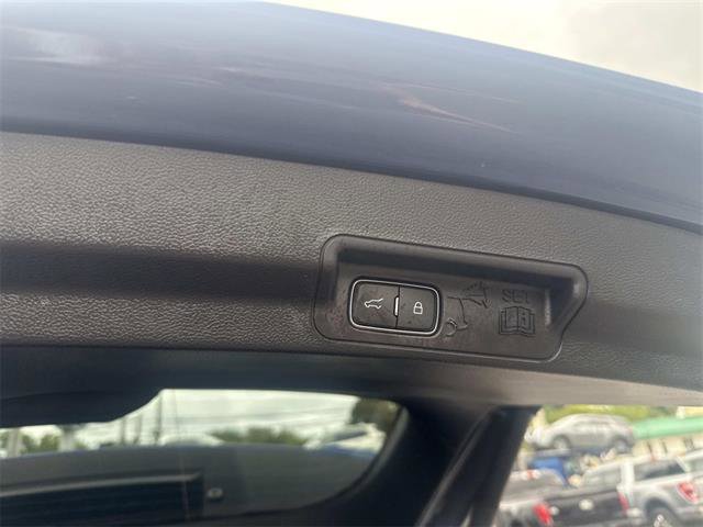 Certified 2022 Ford Explorer XLT image 74