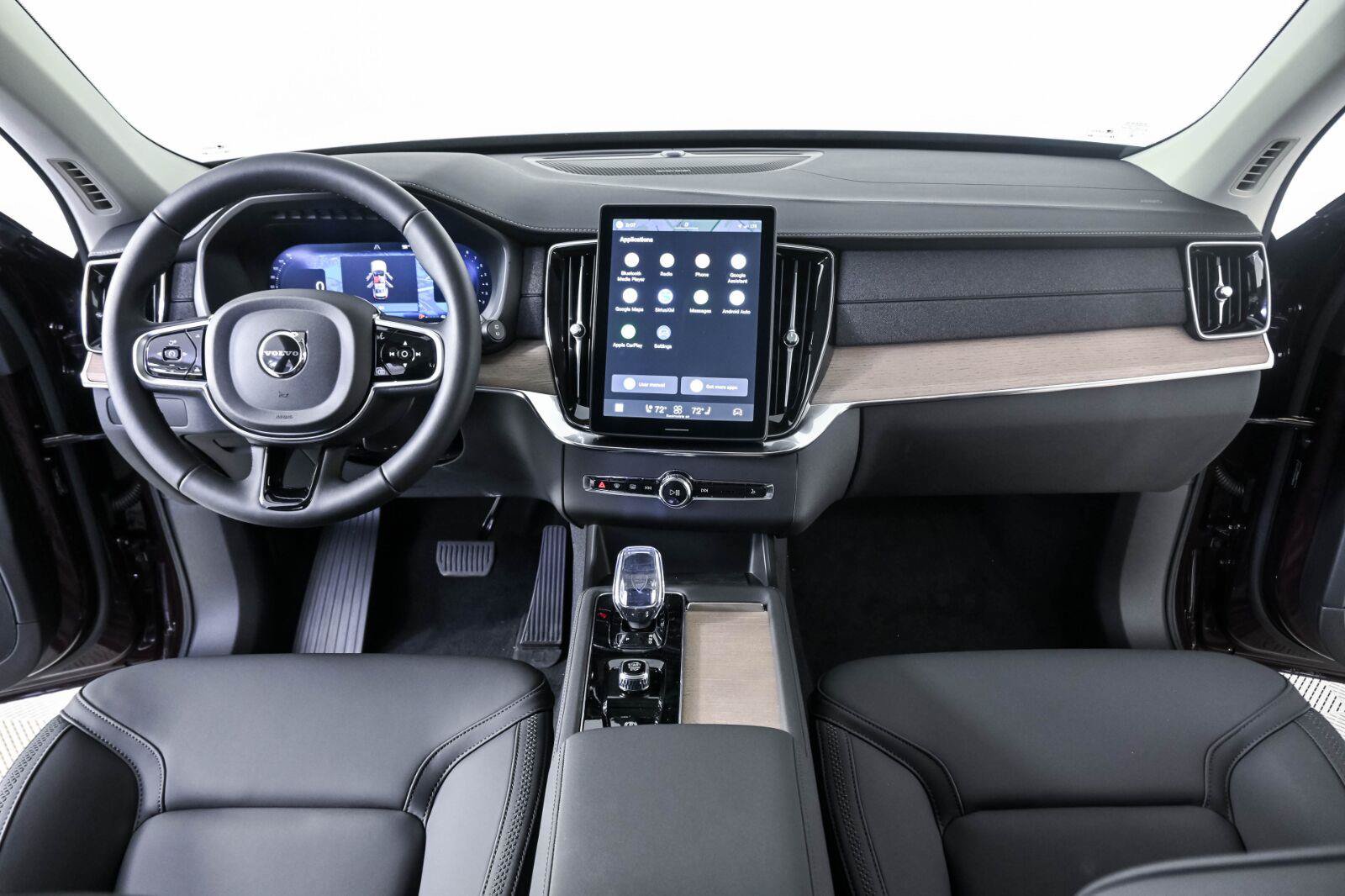 New 2026 Volvo XC90 B6 Plus w/ Protection Package Premier AWD/4WD image 17