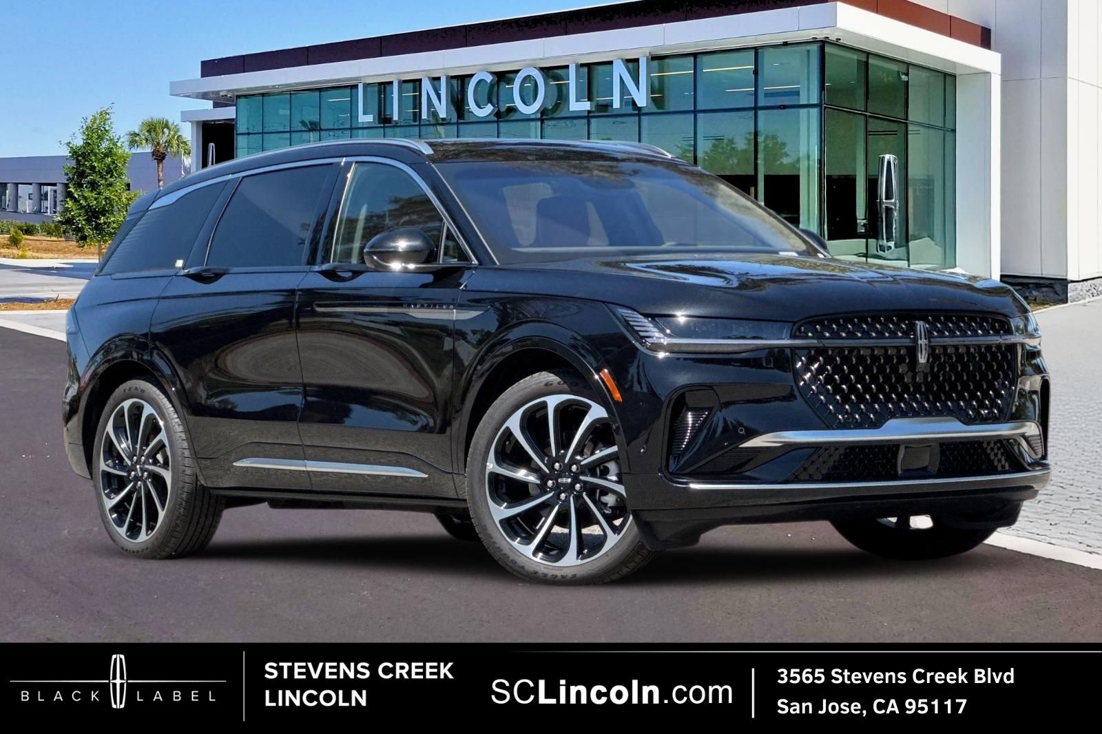 Certified 2024 Lincoln Nautilus Black Label image 1