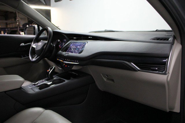 Used 2023 Cadillac XT4 Premium Luxury image 19