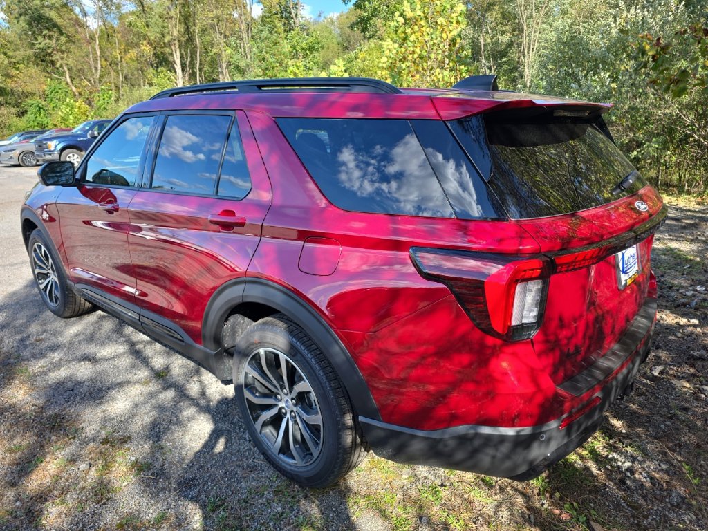 New 2027 Ford Explorer ST-Line w/ Premium Package AWD/4WD image 6