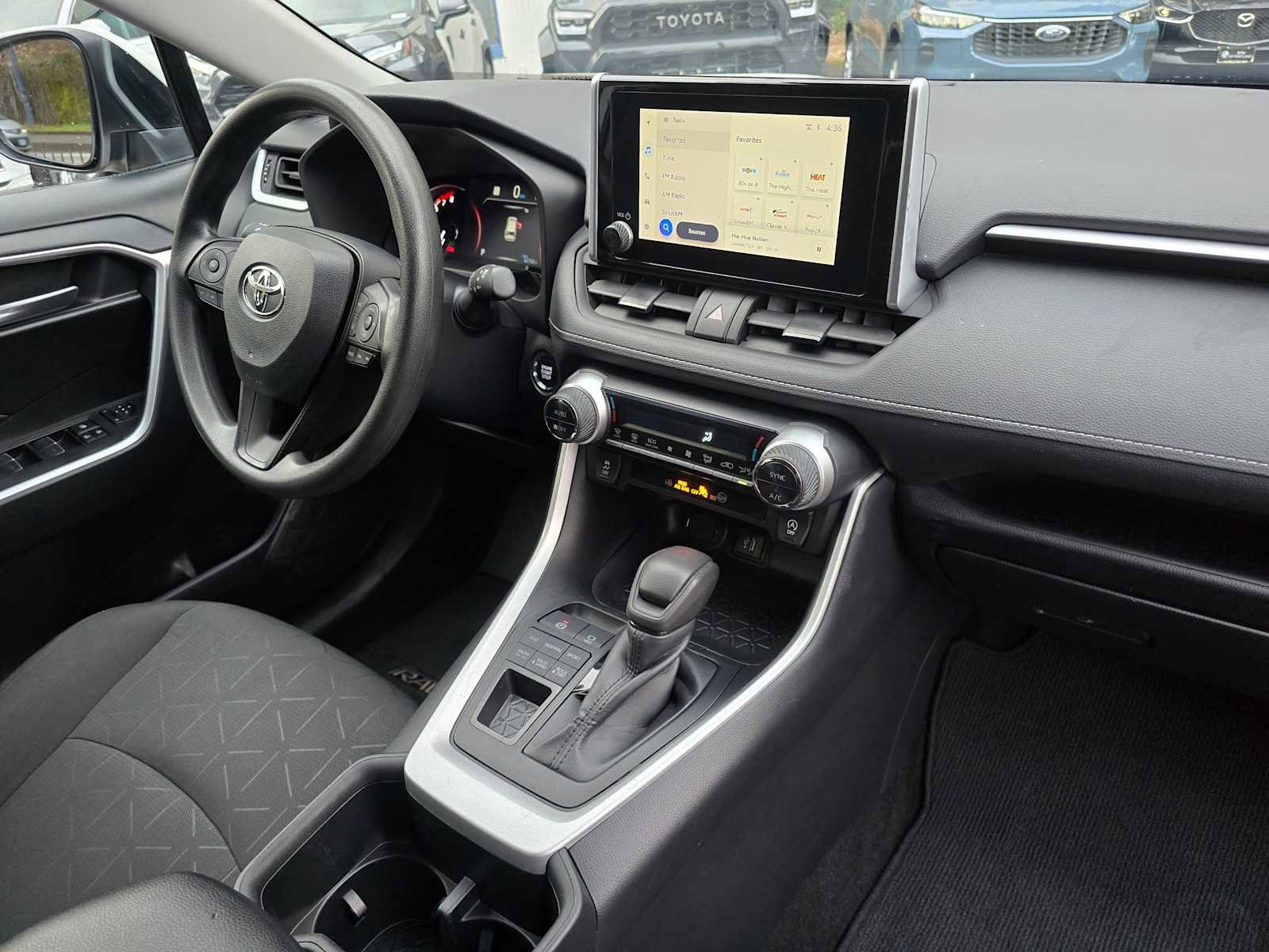 Used 2024 Toyota RAV4 XLE image 10