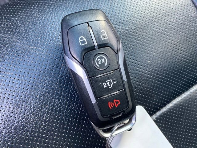 Used 2016 Ford F150 Lariat w/ Equipment Group 502A Luxury image 25