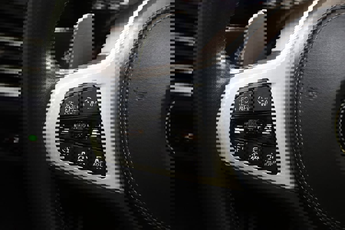 Used 2021 BMW X5 M50i image 41