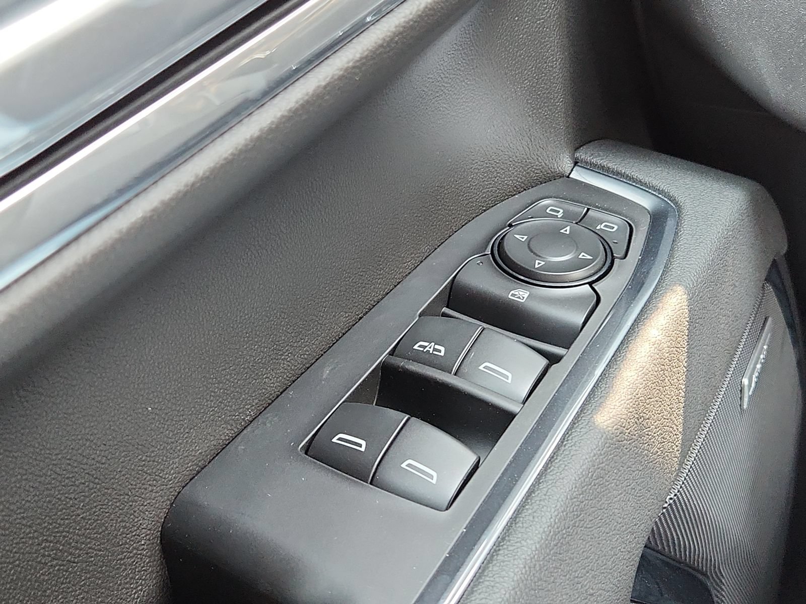 New 2026 Chevrolet Silverado 1500 LT Trail Boss w/ Convenience Package II AWD/4WD image 16
