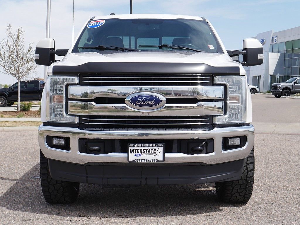 Used 2017 Ford F250 Lariat w/ Lariat Value Package AWD/4WD image 9