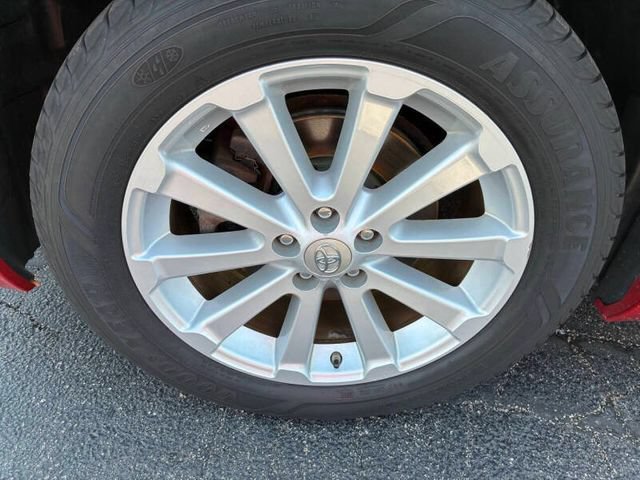 Used 2010 Toyota Venza w/ Convenience Pkg FWD image 28