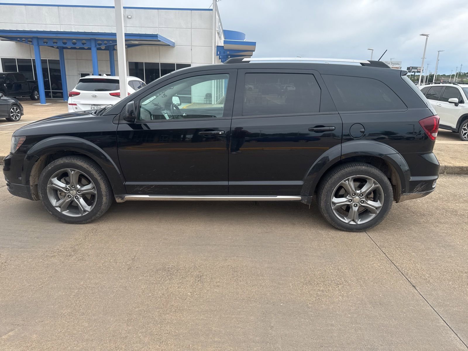 Used 2017 Dodge Journey Crossroad image 2