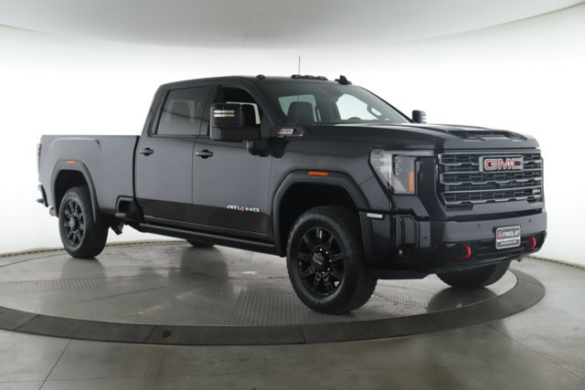 Used 2026 GMC Sierra 2500 AT4 w/ Technology Package AWD/4WD image 2