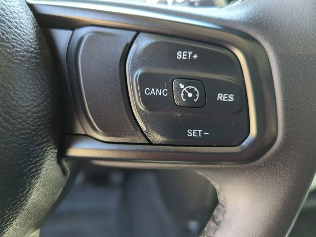Used 2023 Jeep Gladiator Sport AWD/4WD image 13