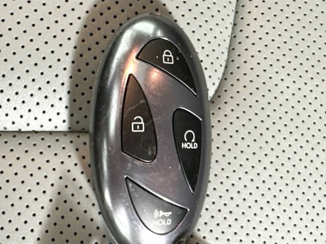 Used 2025 Hyundai Elantra Limited FWD image 18