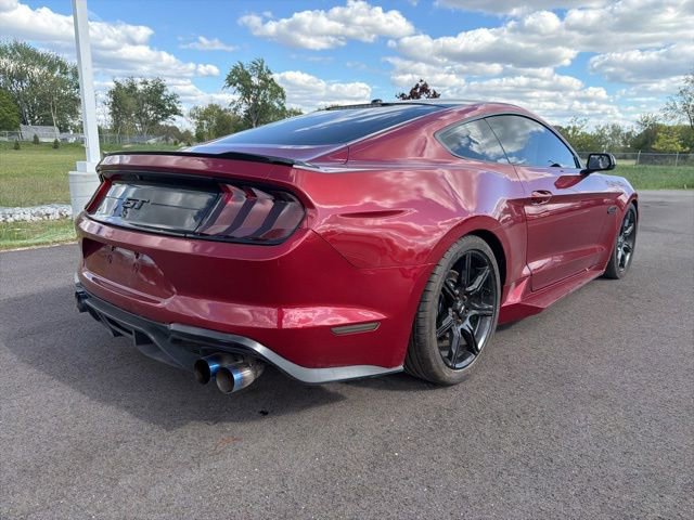 Used 2018 Ford Mustang GT Premium w/ Equipment Group 401A RWD image 8