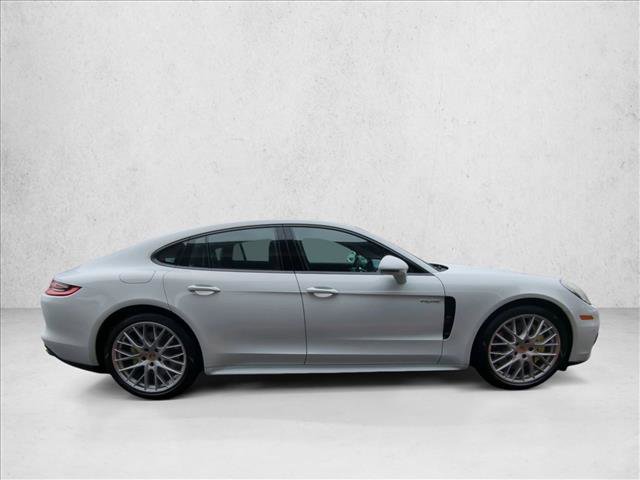 Used 2018 Porsche Panamera 4 image 4