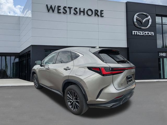 Used 2024 Lexus NX 250 FWD w/ Towing Package (2000 Lbs) image 4