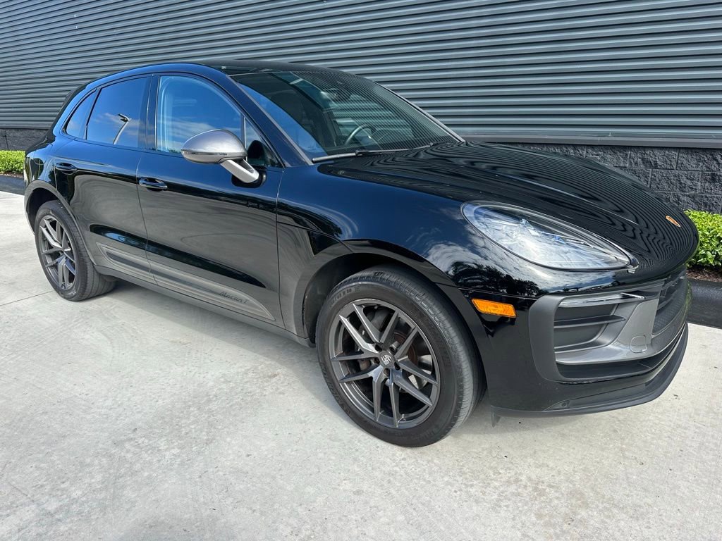 Certified 2023 Porsche Macan Turbo AWD/4WD image 11