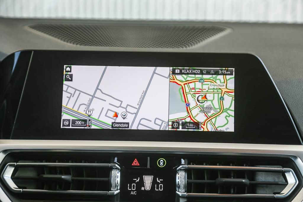 Used 2023 BMW 430i Coupe w/ Convenience Package RWD image 11