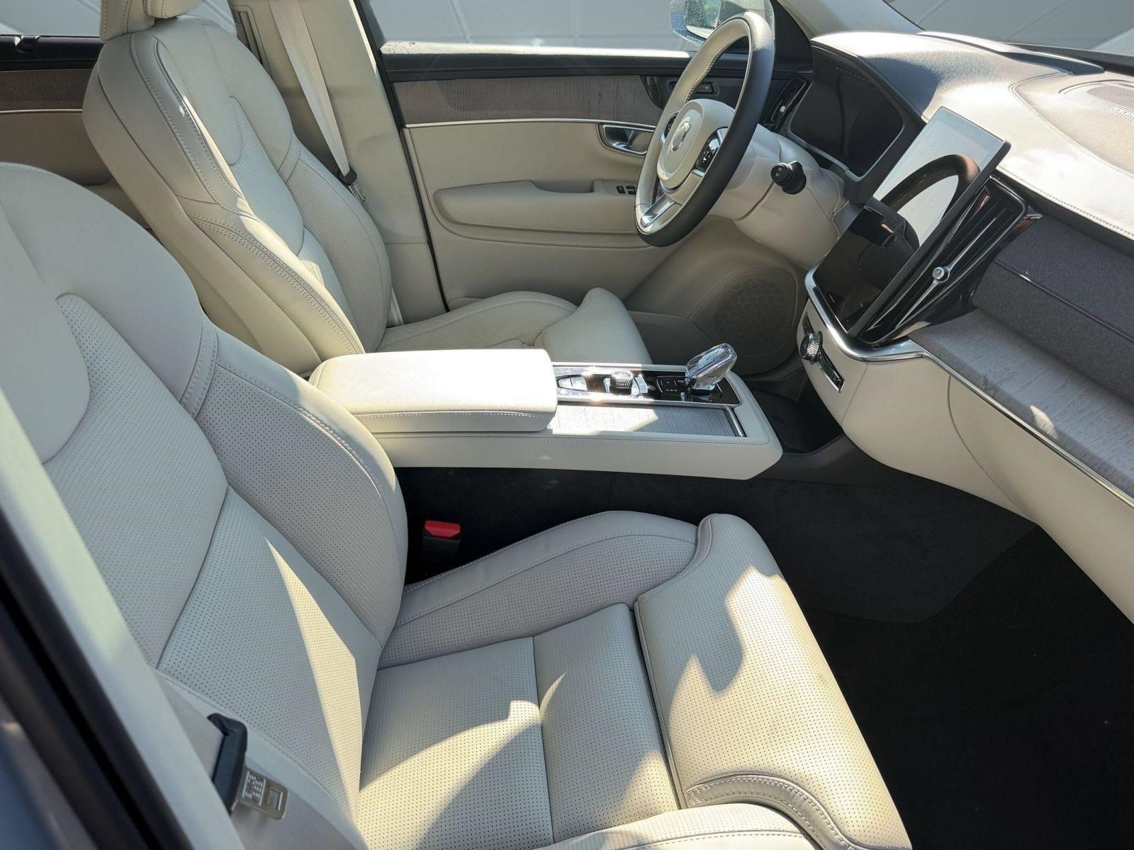 New 2026 Volvo XC90 B6 Ultra w/ Protection Package AWD/4WD image 26