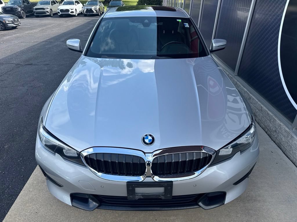 Used 2019 BMW 330i xDrive Sedan w/ Driving Assistance Package AWD/4WD image 9